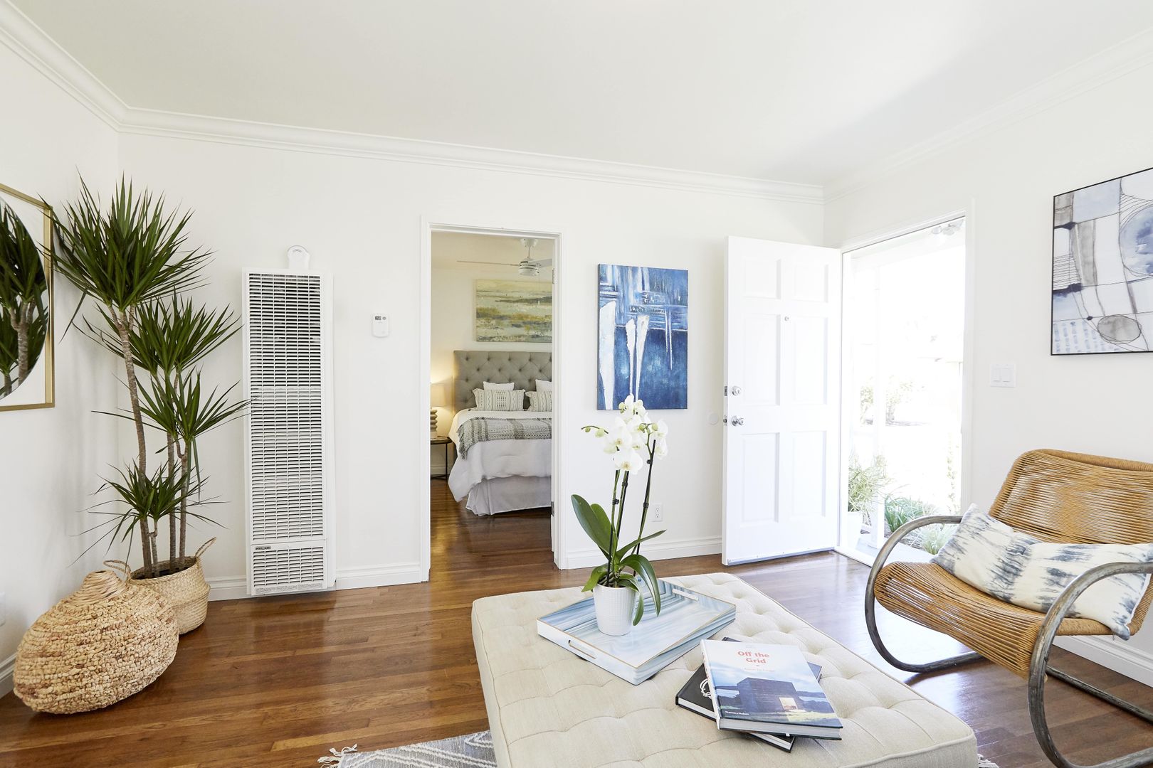 Gardena Apartment: 13321 South Vermont Ave.