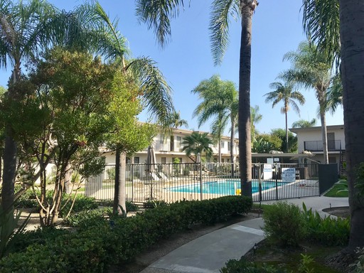 Sapcious One Bedroom One Bath Apartment Home!