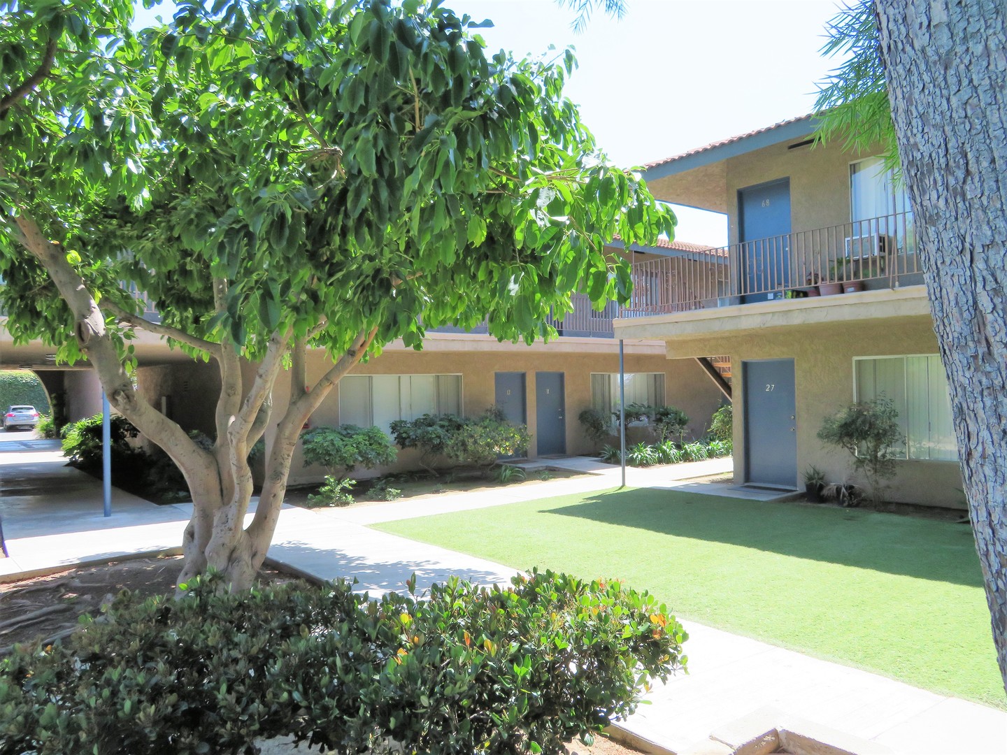 Medallion Court 17 of 22