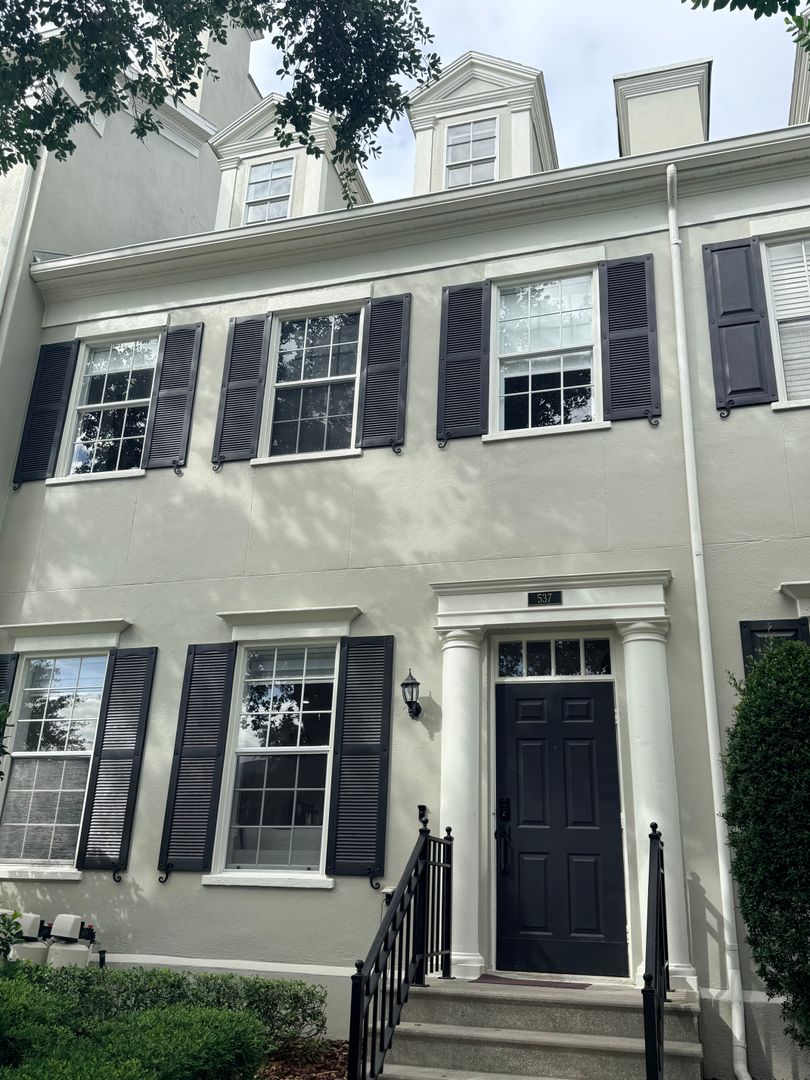 Celebraton House: 537 Campus Street