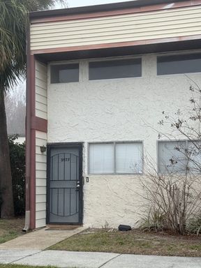 3977 Crayrich Cir #GE, Orlando, FL 32839 1 bed 1 bath with den area – photo 1
