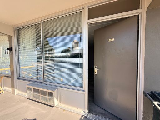OLAM STUDIO APARTMENTS - 5020 Irlo Bronson Memorial Highway, Unit 262`