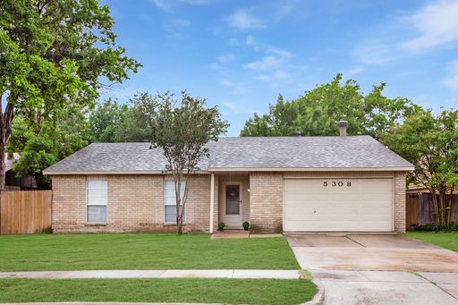 3 Bedroom in The Colony