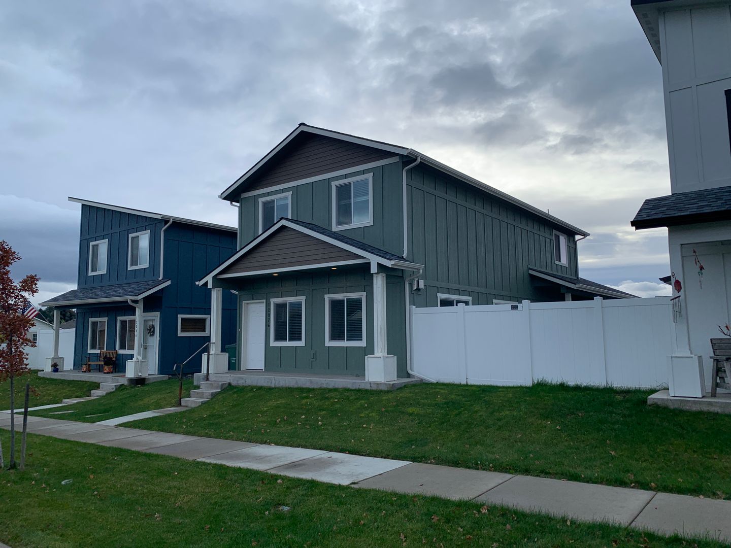 Post Falls House: 12076 W Wellington Ave