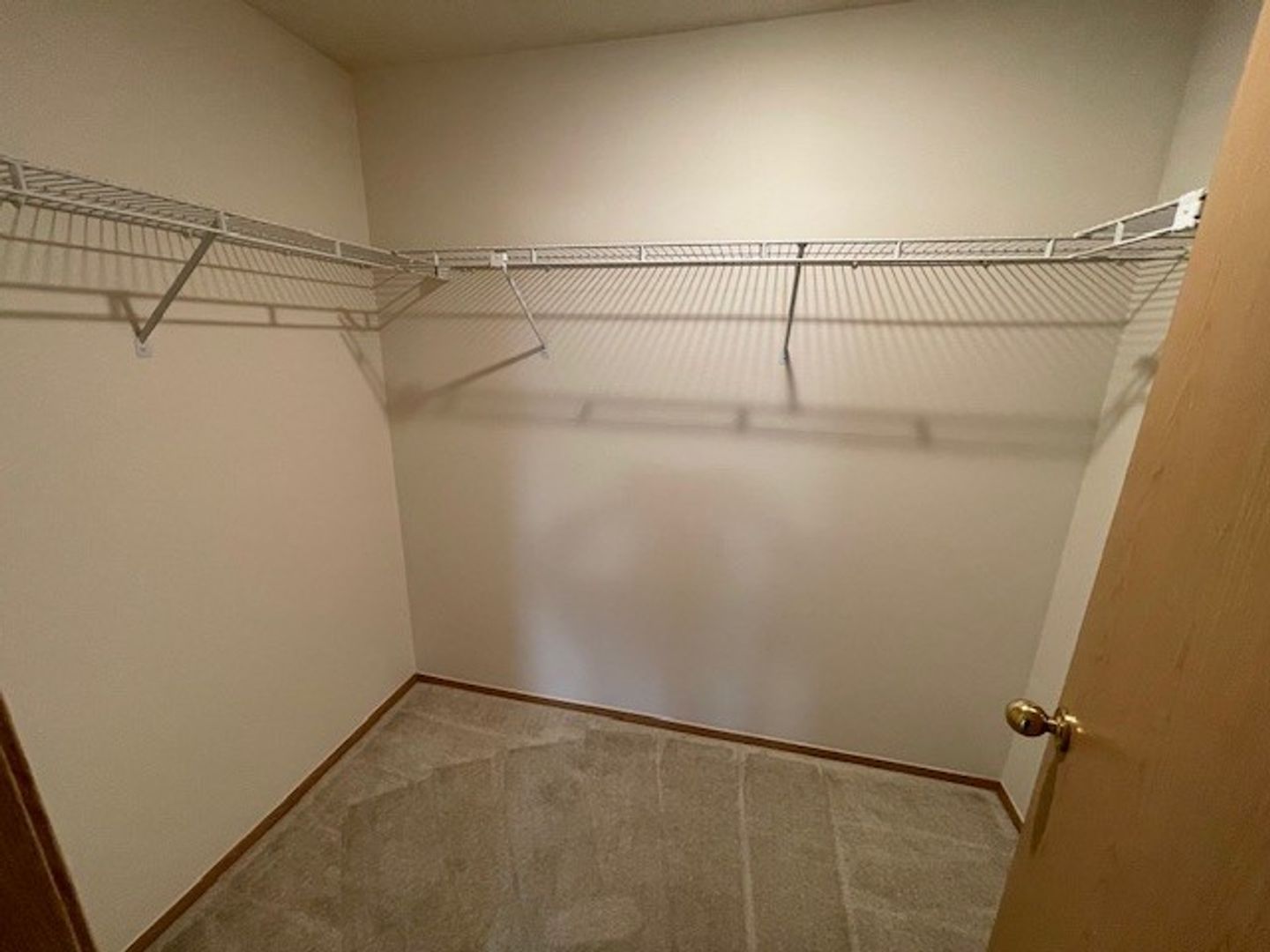 (4K) Kimberly Apartments 5 of 13