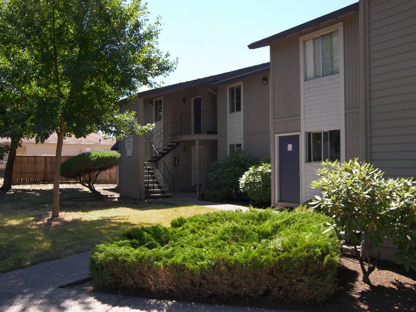 Portland Apartment: 5701-5777 N. Cecelia
