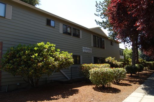 1 BEDROOM COMING AVAILABLE FOR RENT AT HUNTINGTON HOUSE! – photo 1