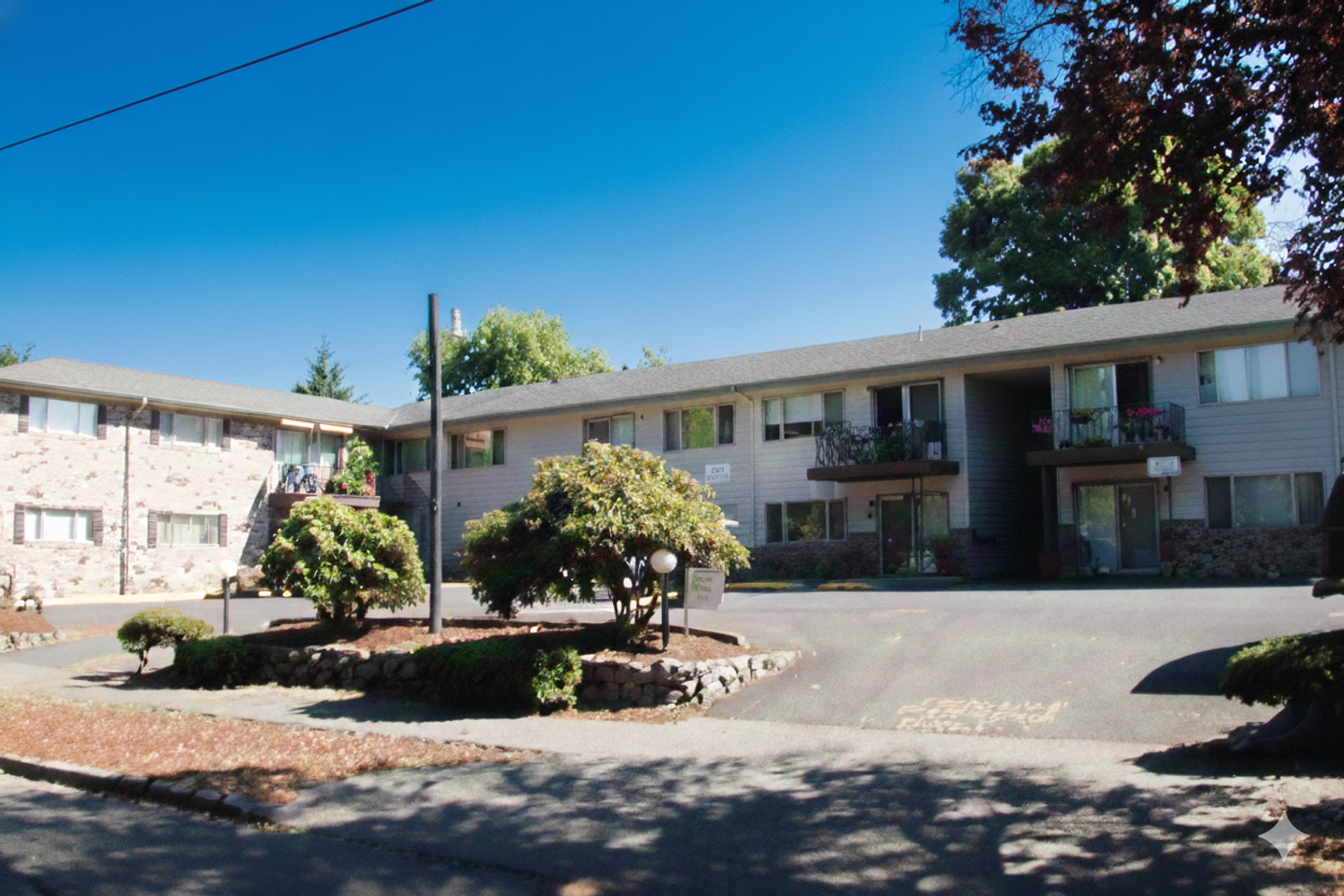 Portland Apartment: 1902-1936 NE Wasco