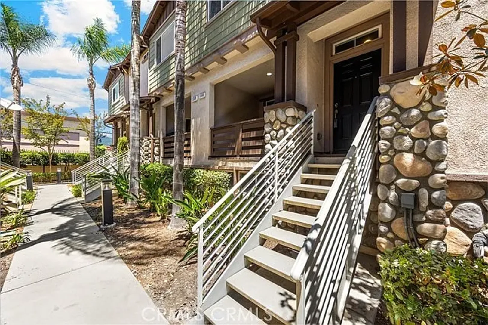 Pomona Condo: 1565 Ledgestone Lane