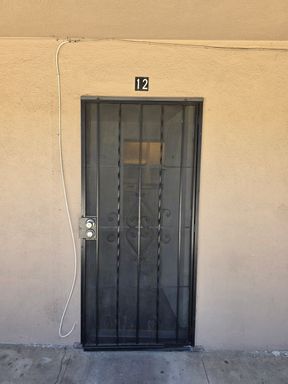 Newly Renovated 1 Bedroom Unit only 10 minutes from Disneyland – photo 1