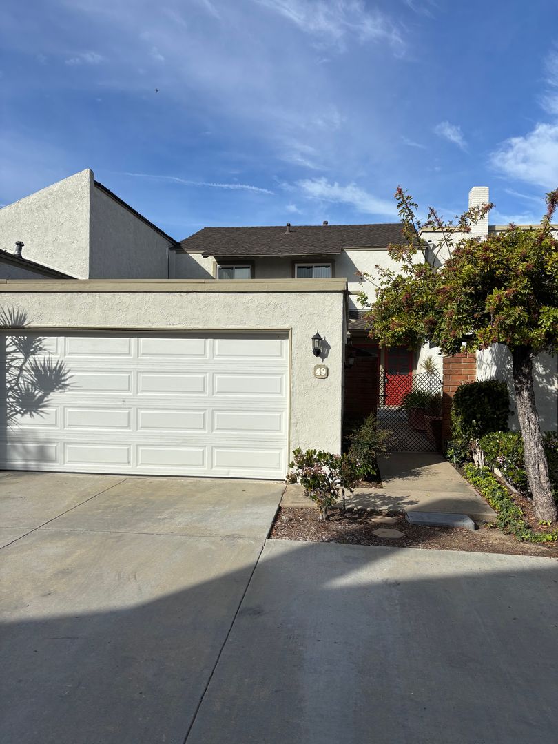 La Mirada House: 12203 Santa Gertrudes Ave. #49