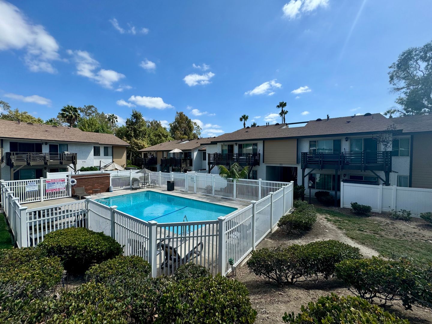 La Habra House: 1360 W. Lambert Road #96