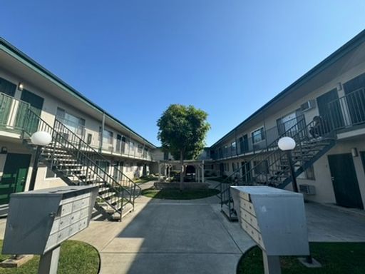 1 Bedroom 1 Bathroom Apartment in La Mirada