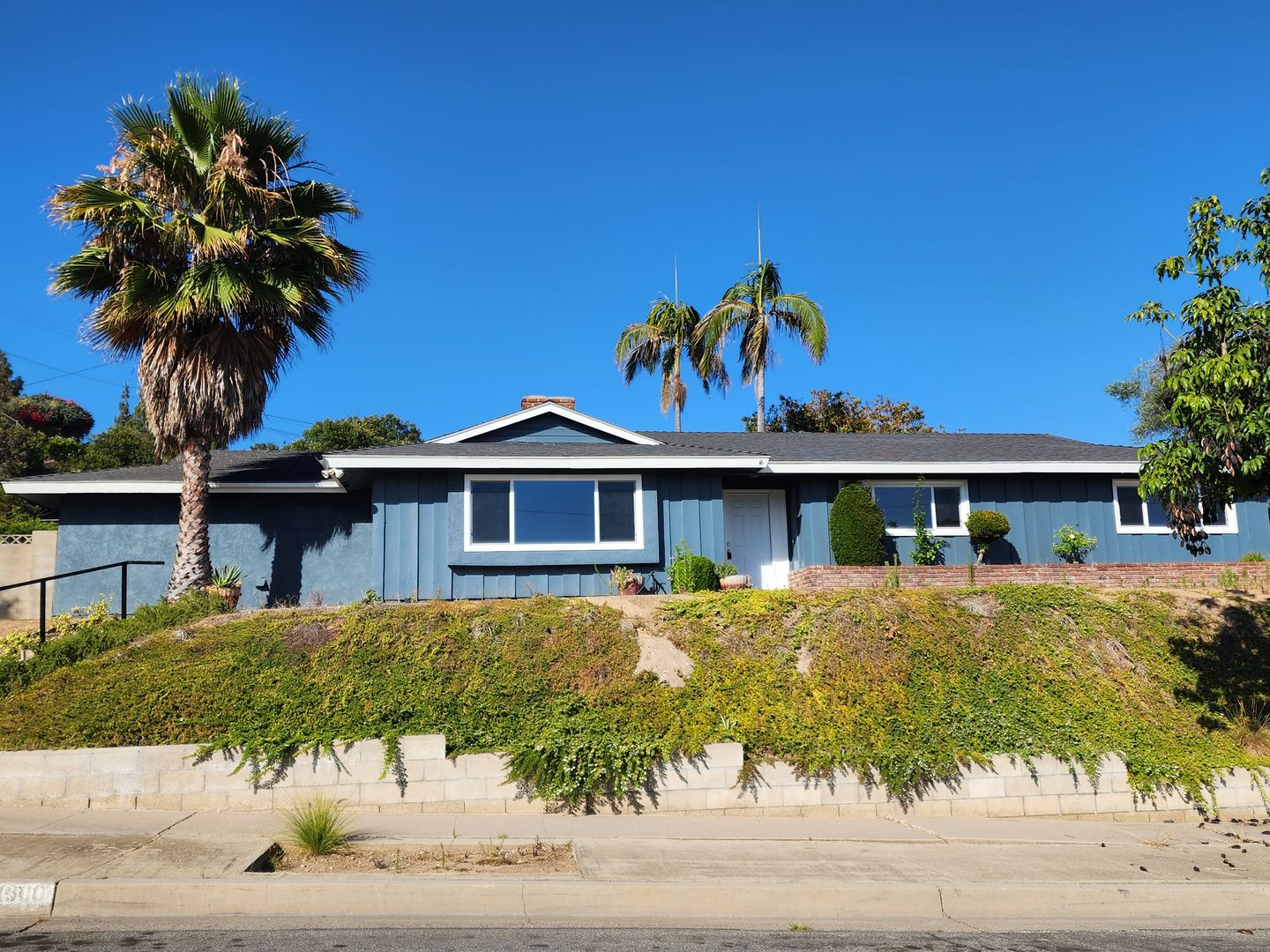 La Habra House: 1500 Cole Way