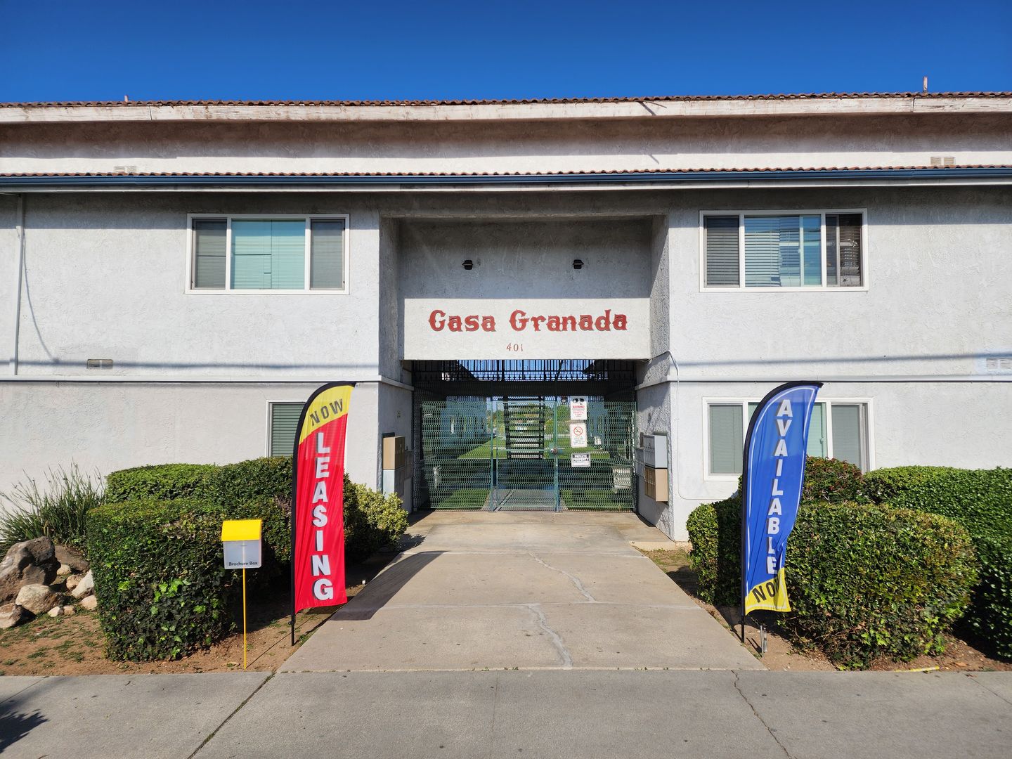 La Habra Apartment: 401 N. Idaho Street