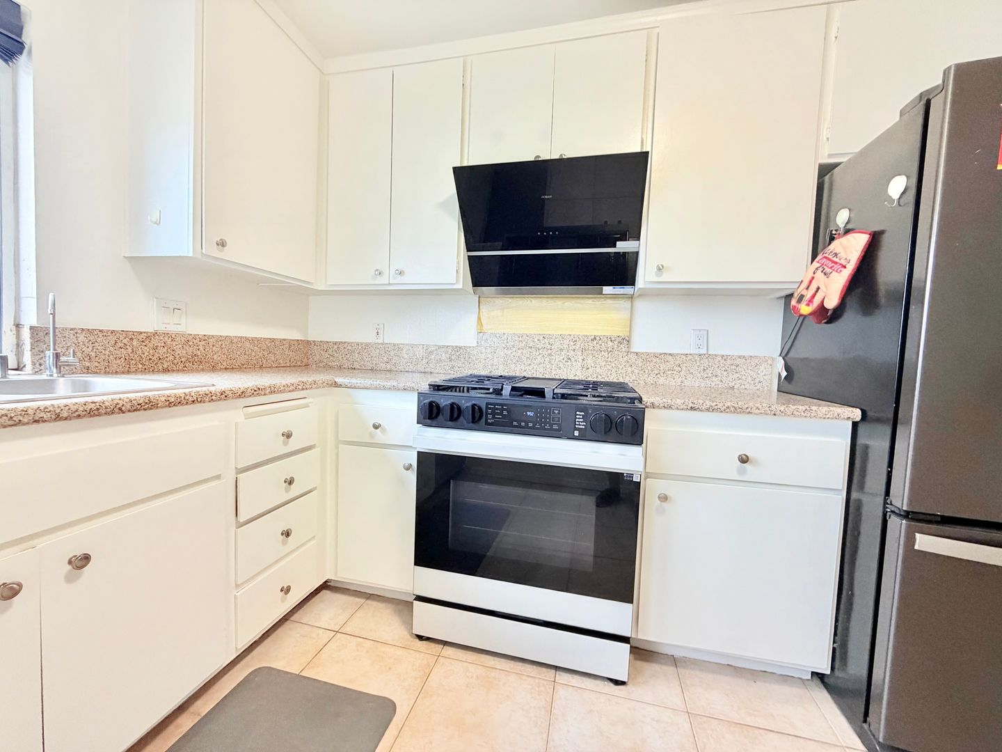 Diamond Bar Condo: 838 Windwood Drive