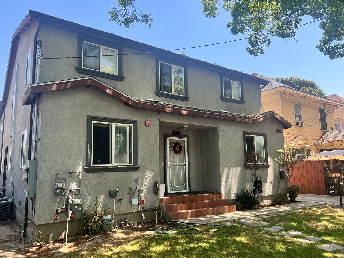 Los Angeles House: 145 East 36th Street