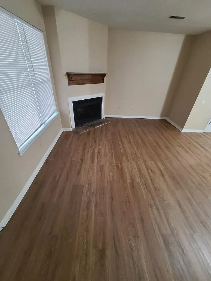 Columbia Townhome: 129 A Springwood Lake Pointe