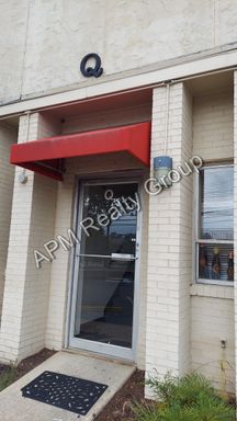 Commercial space for lease - 50% off first month – photo 1
