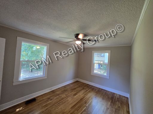 Renovated house near Columbia International University – photo 1