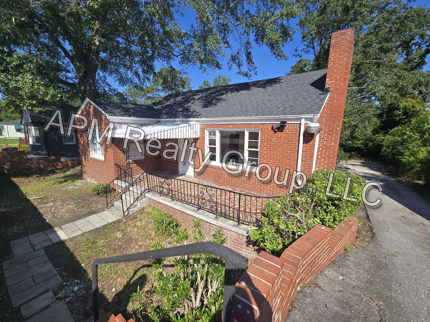 Columbia House: 5117 Farrow Rd