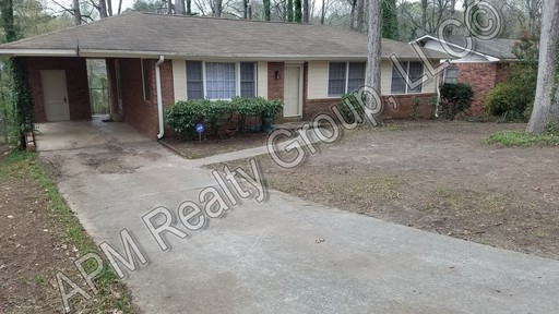 Cute Brick Home Zoned for Irmo Schools – photo 1