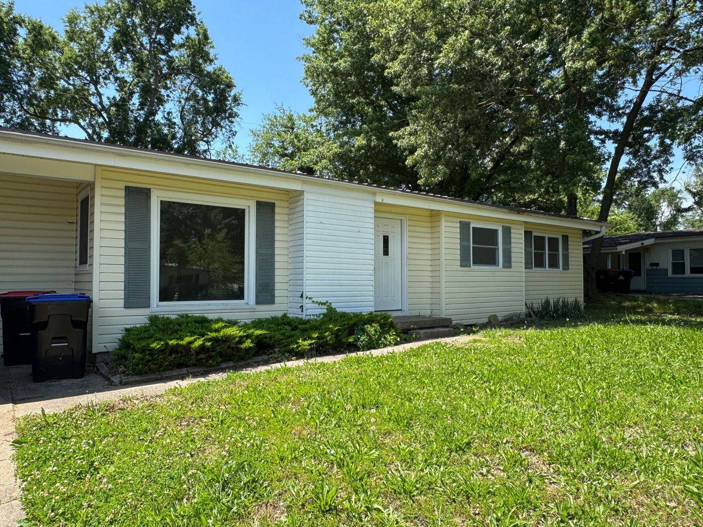 Warrensburg House: 804 E Clark