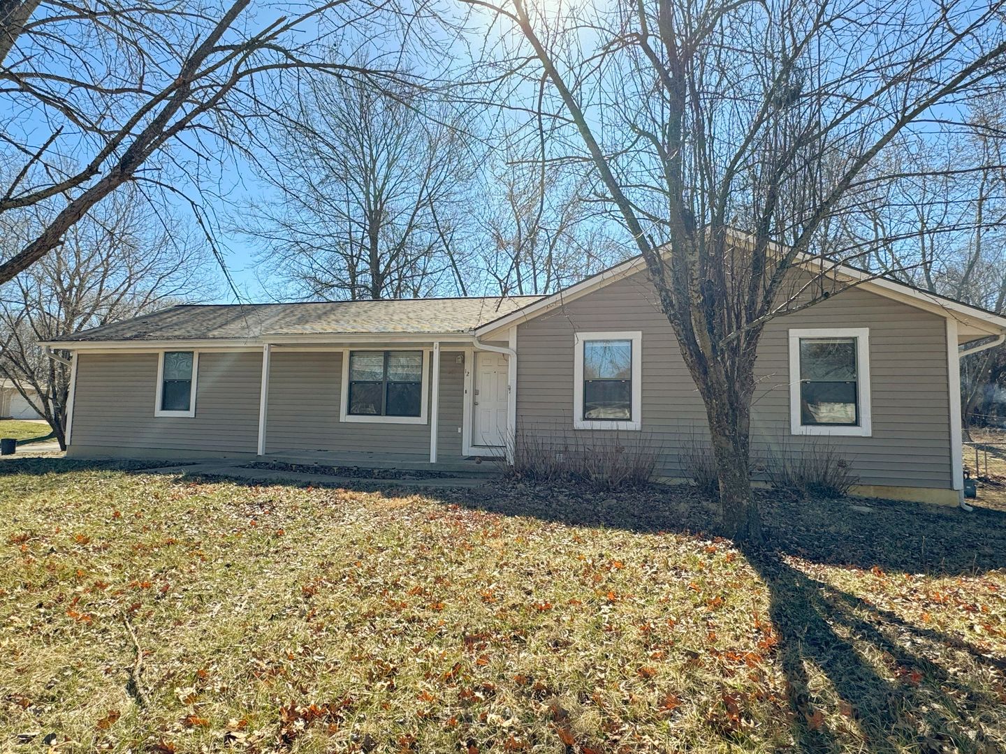 Warrensburg House: 12 SE 190 Rd