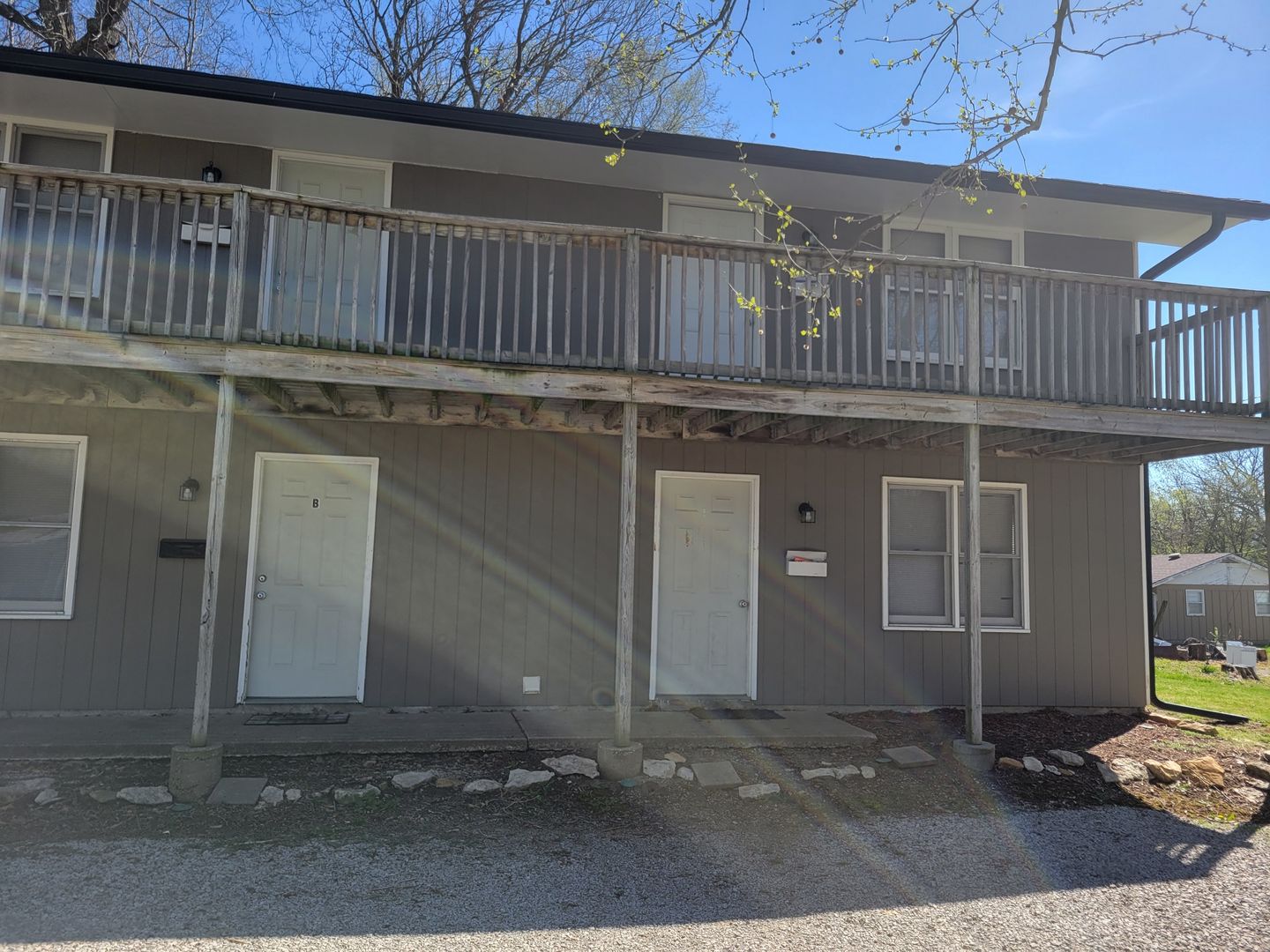 Warrensburg Apartment: 414 N. Mulberry St.