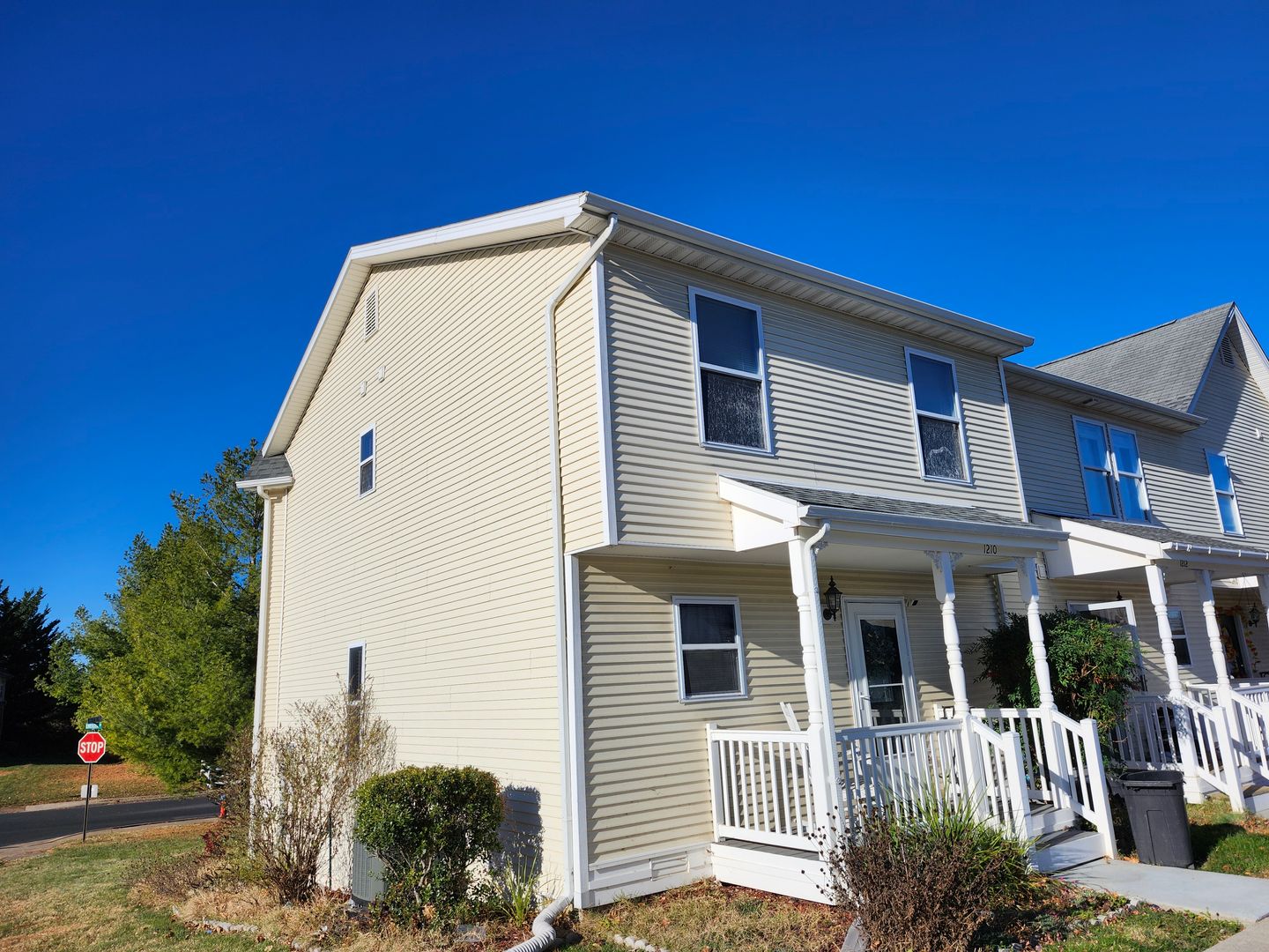 Harrisonburg Townhome: 1210 Victorian Village Dr
