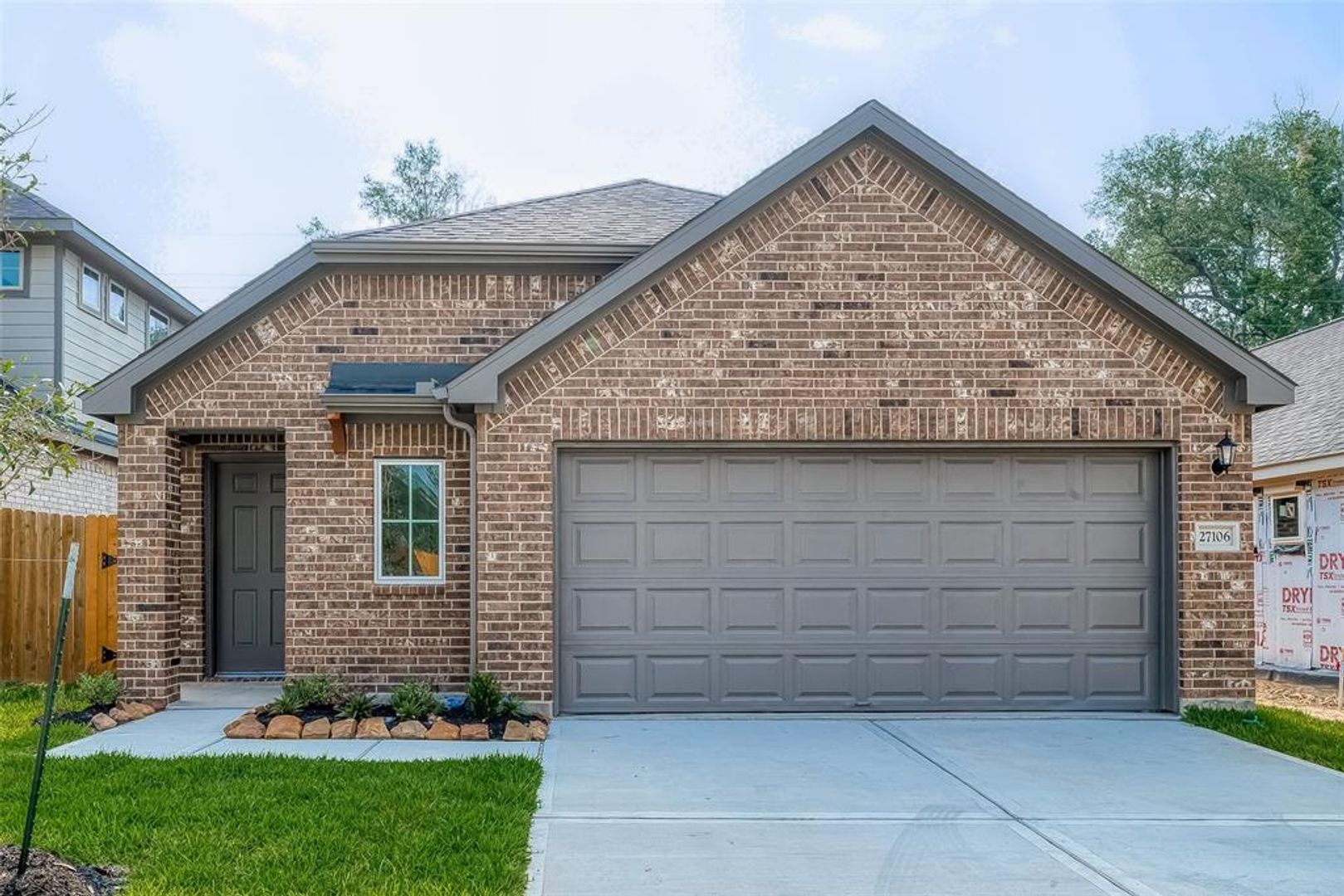 Magnolia House: 27106 Grey Fox Run