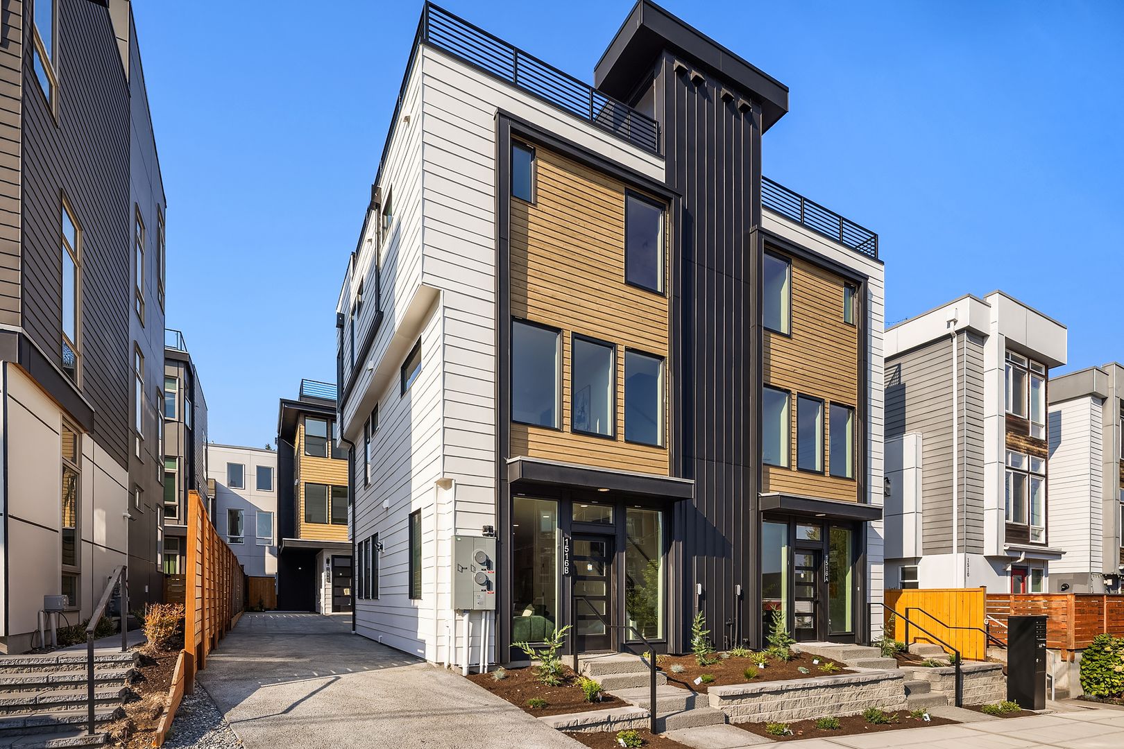Seattle Townhome: 1516 B 63rd St