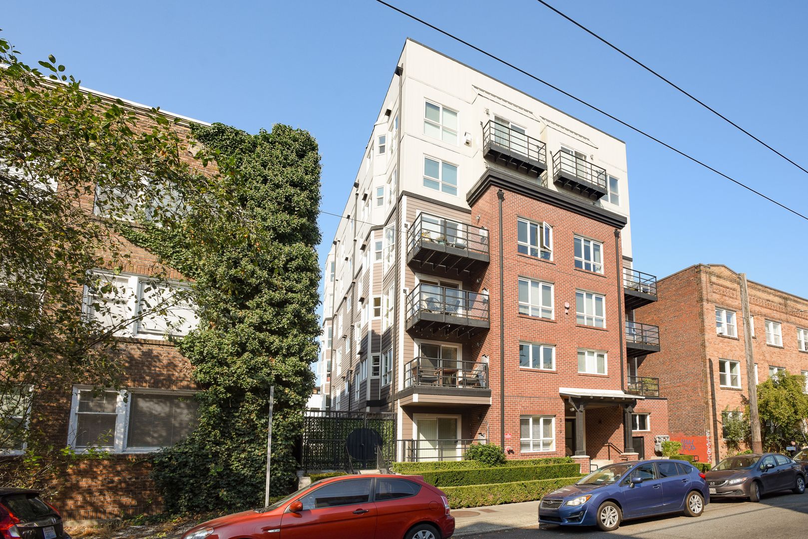 Seattle House: 319 Summit Ave E - #202