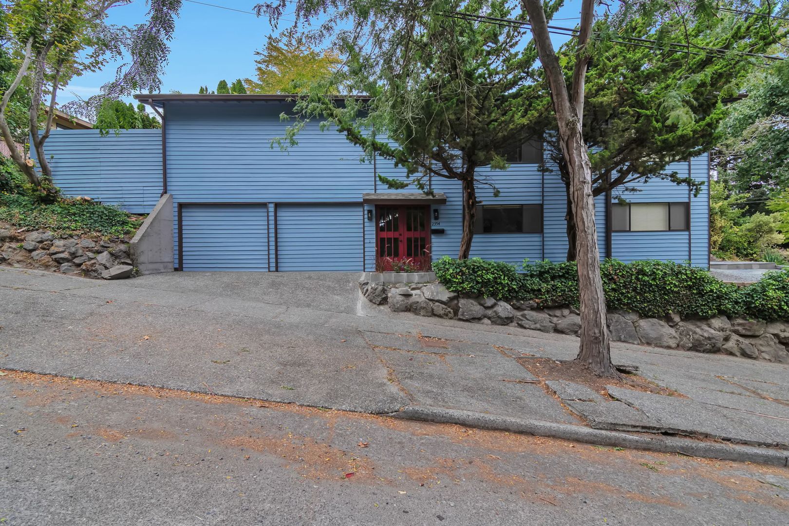Seattle House: 2354 West Armour St