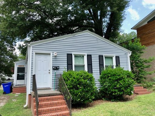 907 Iredell St Apt Back - Available now! – photo 1
