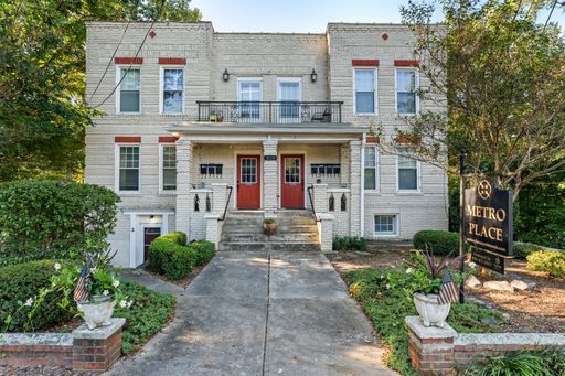219 W South Ave, Apt 4 - Available mid-November! – photo 1