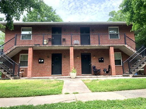 1406 W. Markham Ave Apt A - Available Now! ✨ Free 2-Week Move-In Special ✨ – photo 1