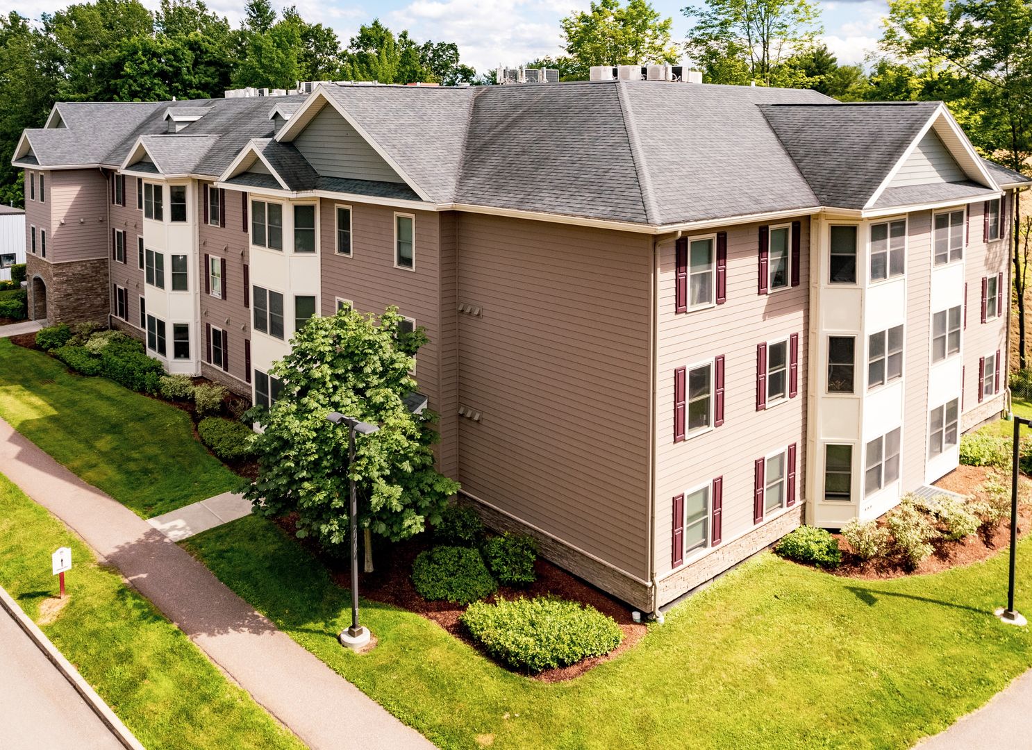 Essex Junction Apartment: 375 Autumn Pond Way