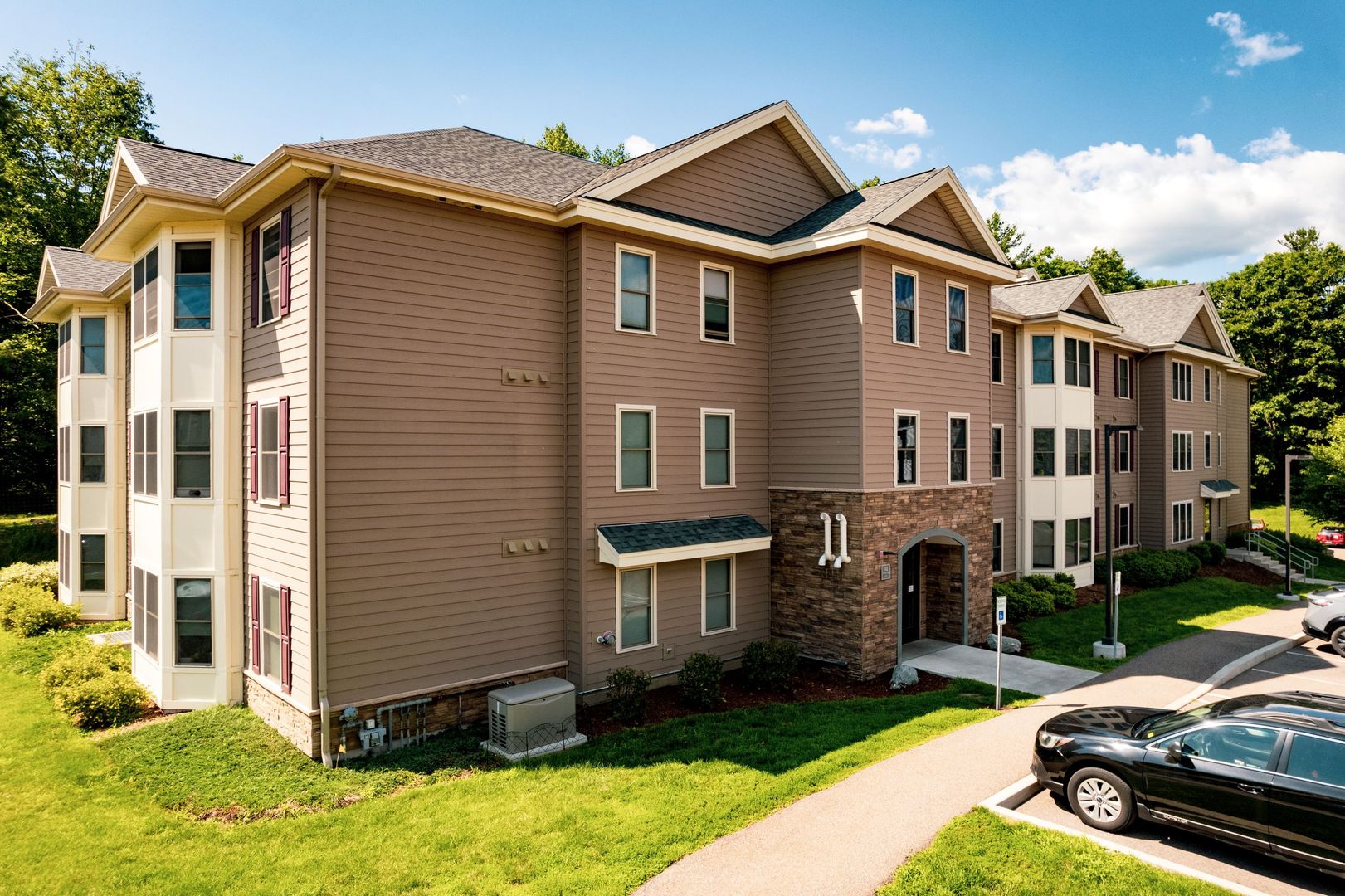 Essex Junction Apartment: 375 Autumn Pond Way