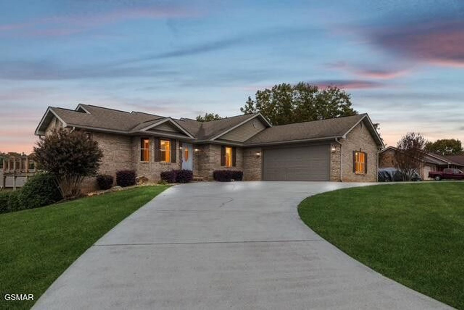 Kodak House: 734 Southview Circle