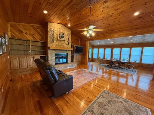COMING SOON Smoky Mountain Living!!! – photo 1