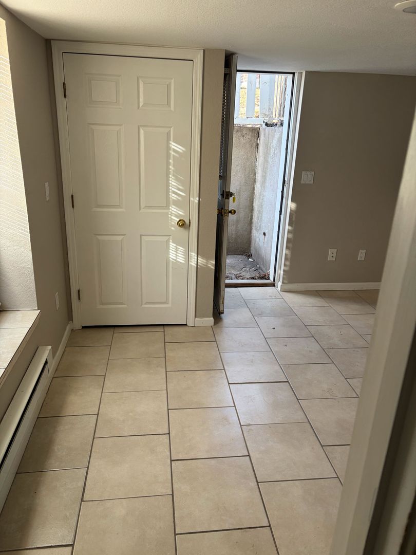 407 Pecan Street — 4