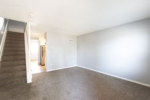 Spacious 2-bedroom Townhome – photo 1