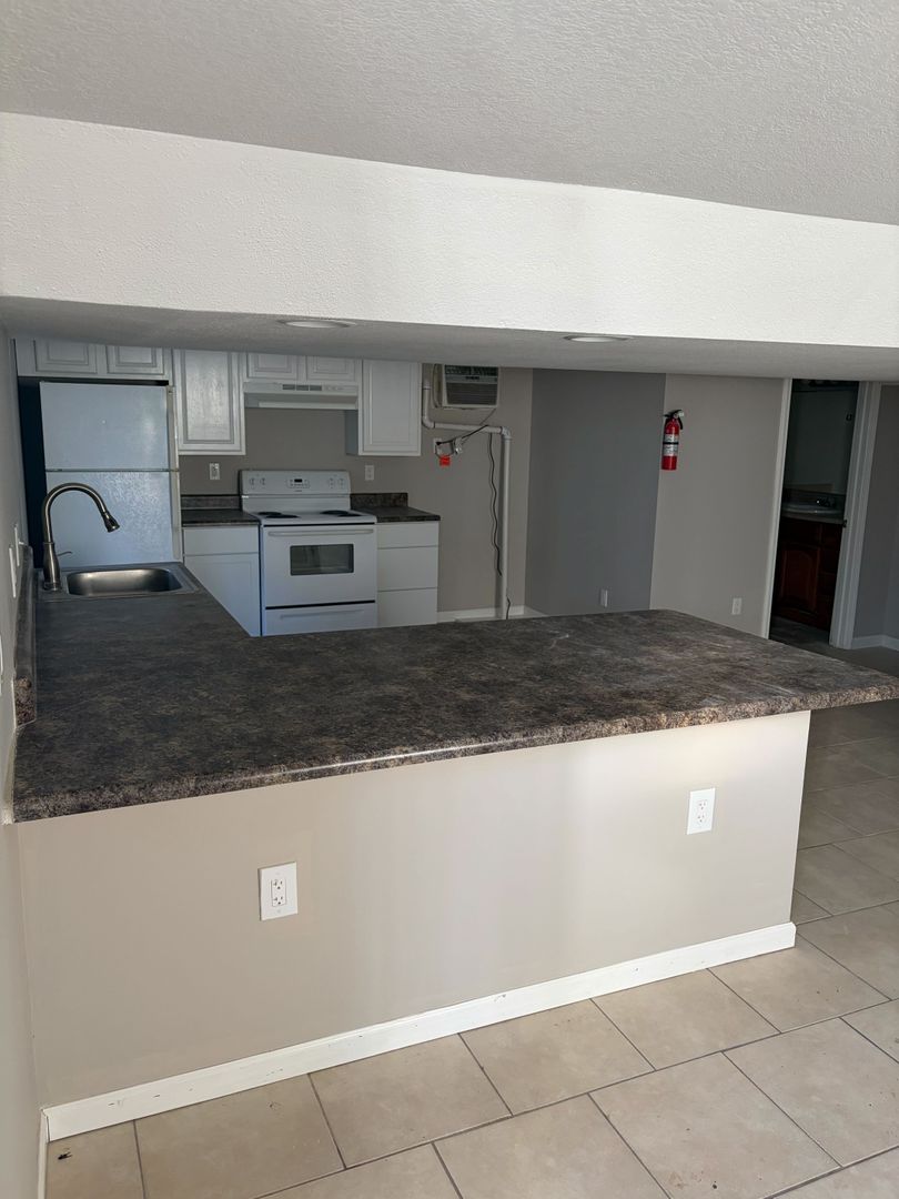 407 Pecan Street — 2