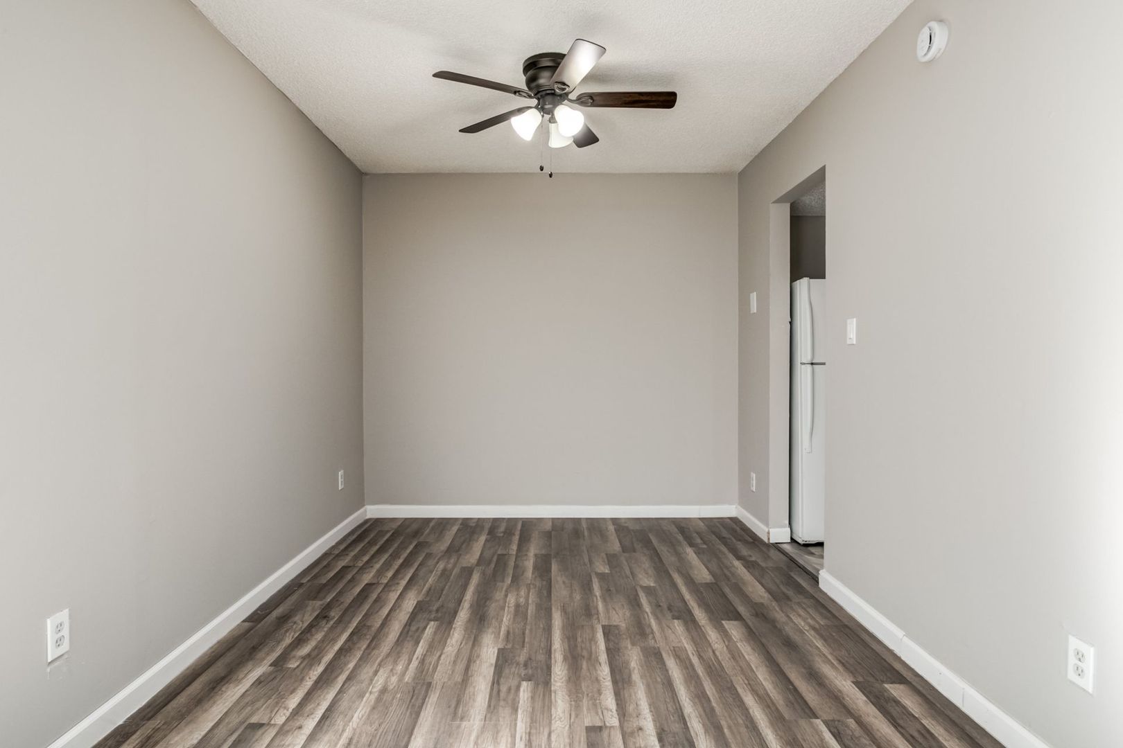 3307 Wood Avenue — 3
