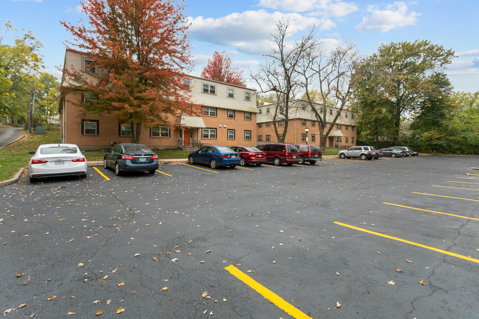 1413 W Maple Avenue — 4