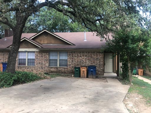 WM CANNON / WOODHUE AREA 2 BED DUPLEX ** FREE RENT W/ 1 OR 2 YEAR LEASE - CALL FOR DETAILS – photo 1