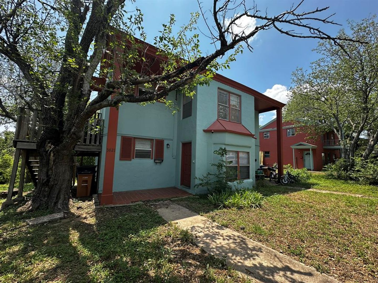 Austin Apartment: 3821 Maplewood Ave