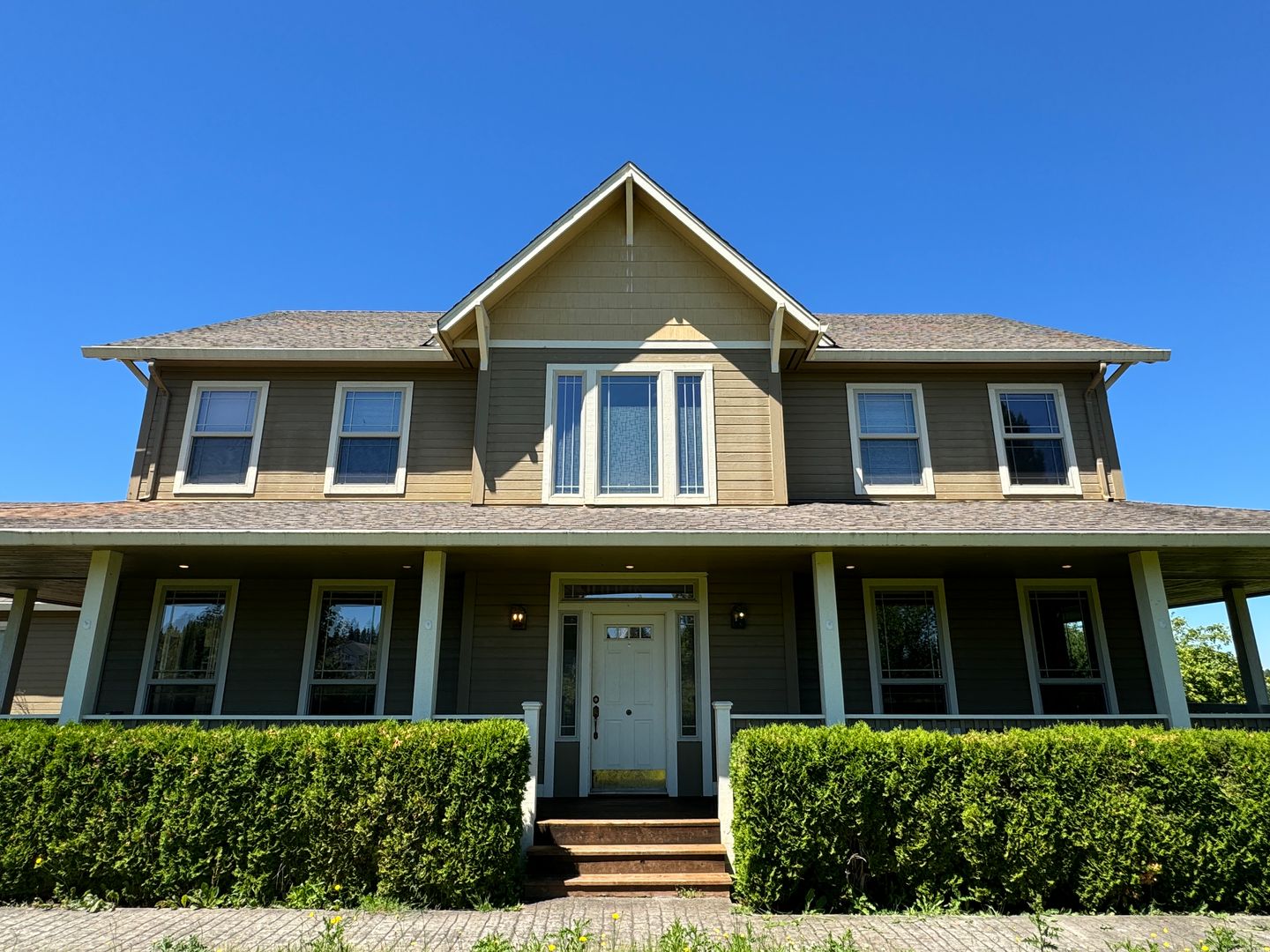 Sandy House: 19383 Pine Avenue