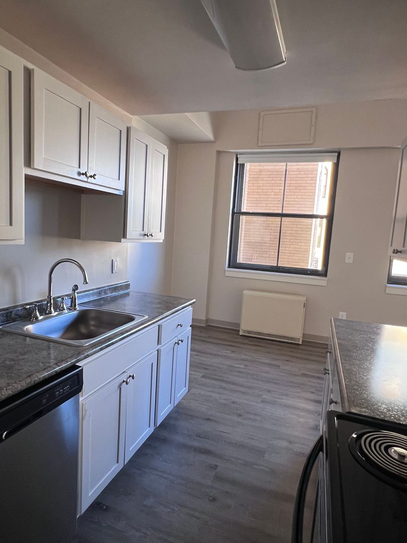 Melrose Apartment: 585 Main Street